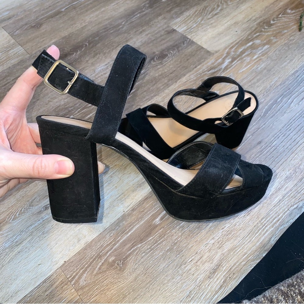Black Chunky Heels